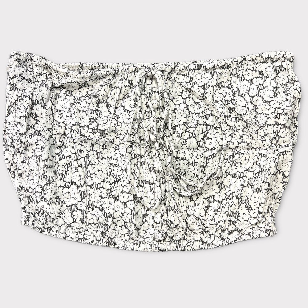 Volcom Women’s Black and White Floral Bae Bae Doll Tube Top Size XS or Medium - Picture 3 of 9